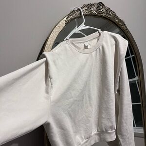 XL, white sweater from H&M, with puffy shoulder sleeves